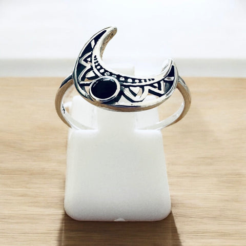 Sterling Silver Onyx Stone Crescent Moon Ring