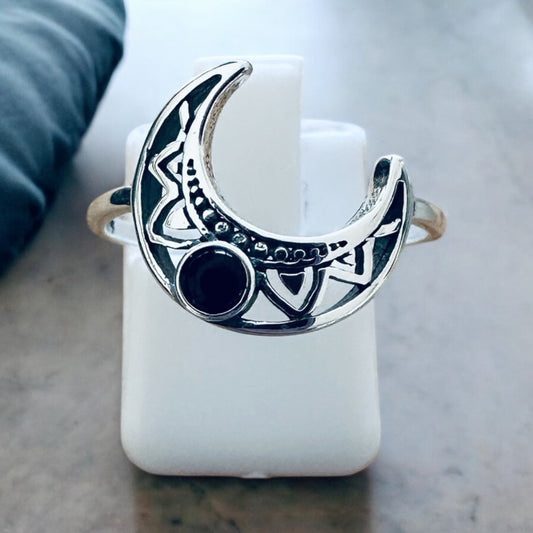 Sterling Silver Onyx Stone Crescent Moon Ring