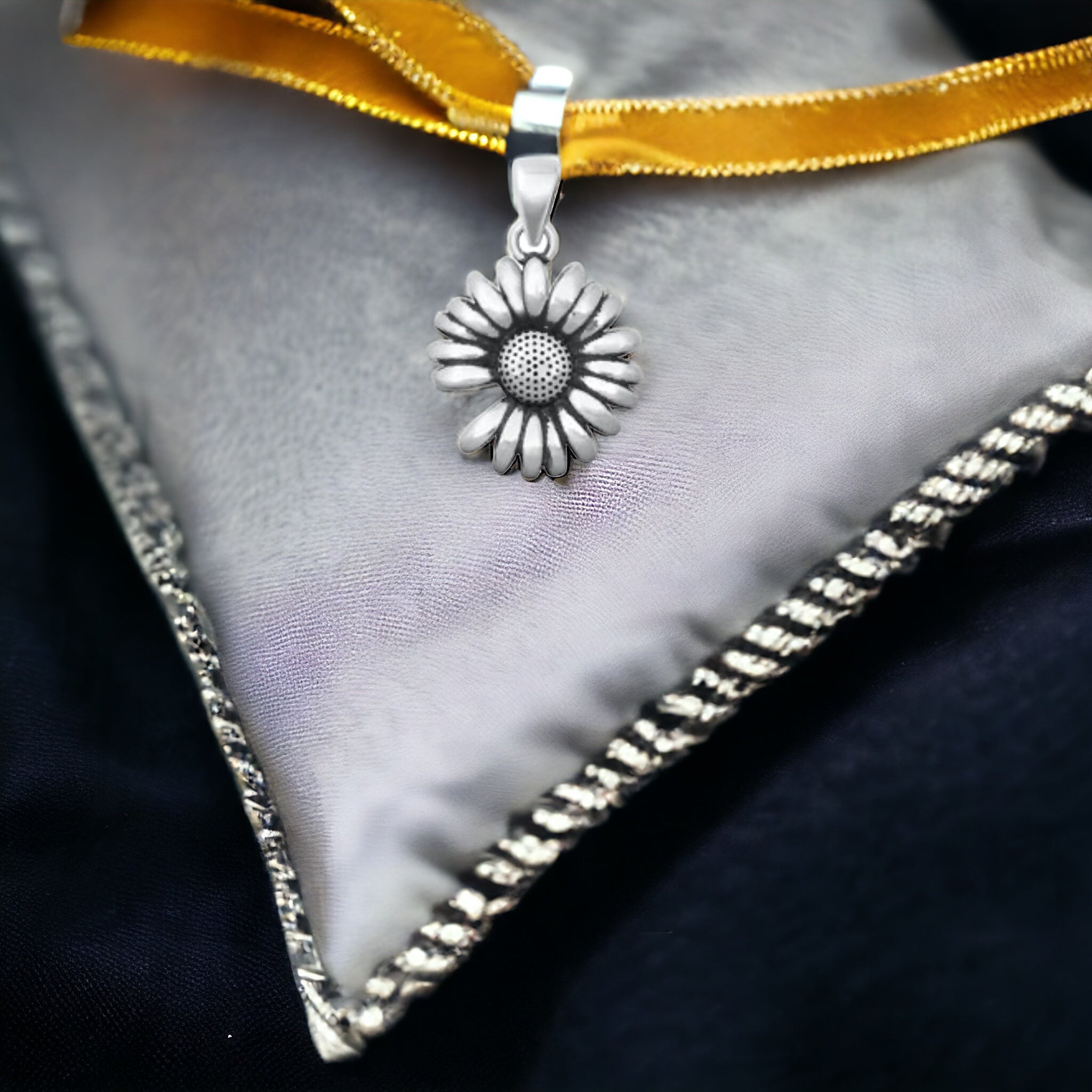 Sterling Silver Daisy Flower Pendant