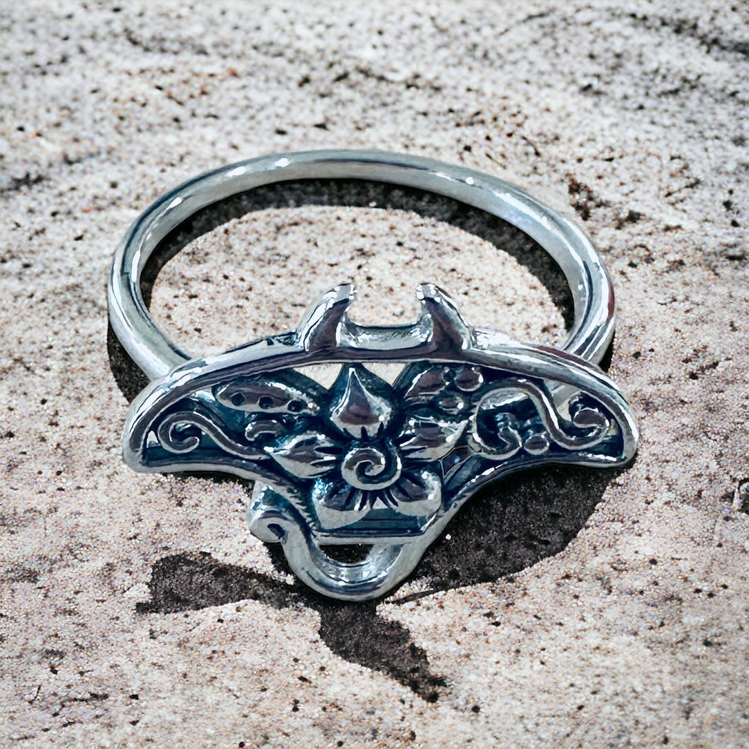 Sterling Silver Tropical Stingray Ring