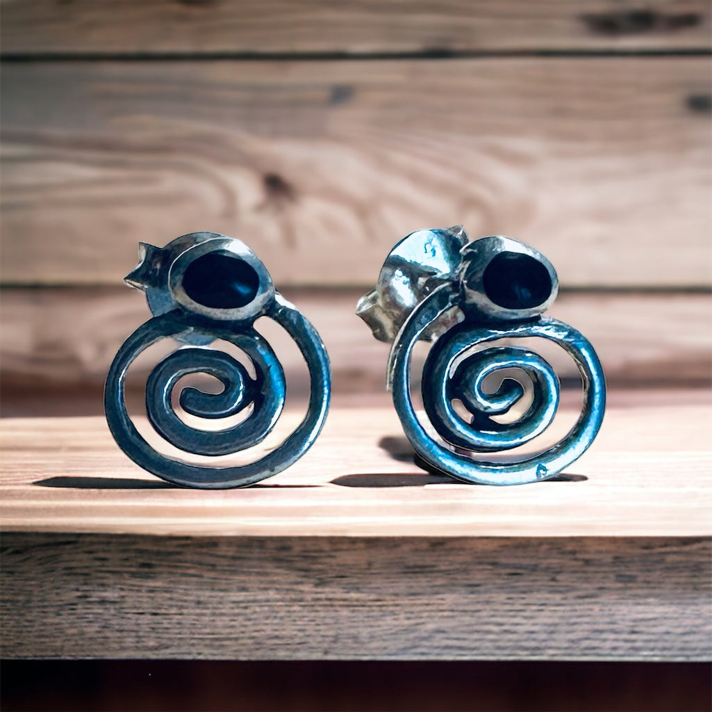 Sterling Silver Onyx Stone Swirl Stud Earrings